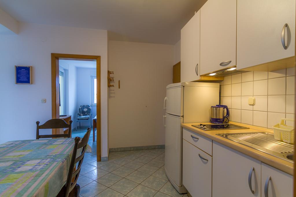 Apartments Ok Lopar Eksteriør bilde